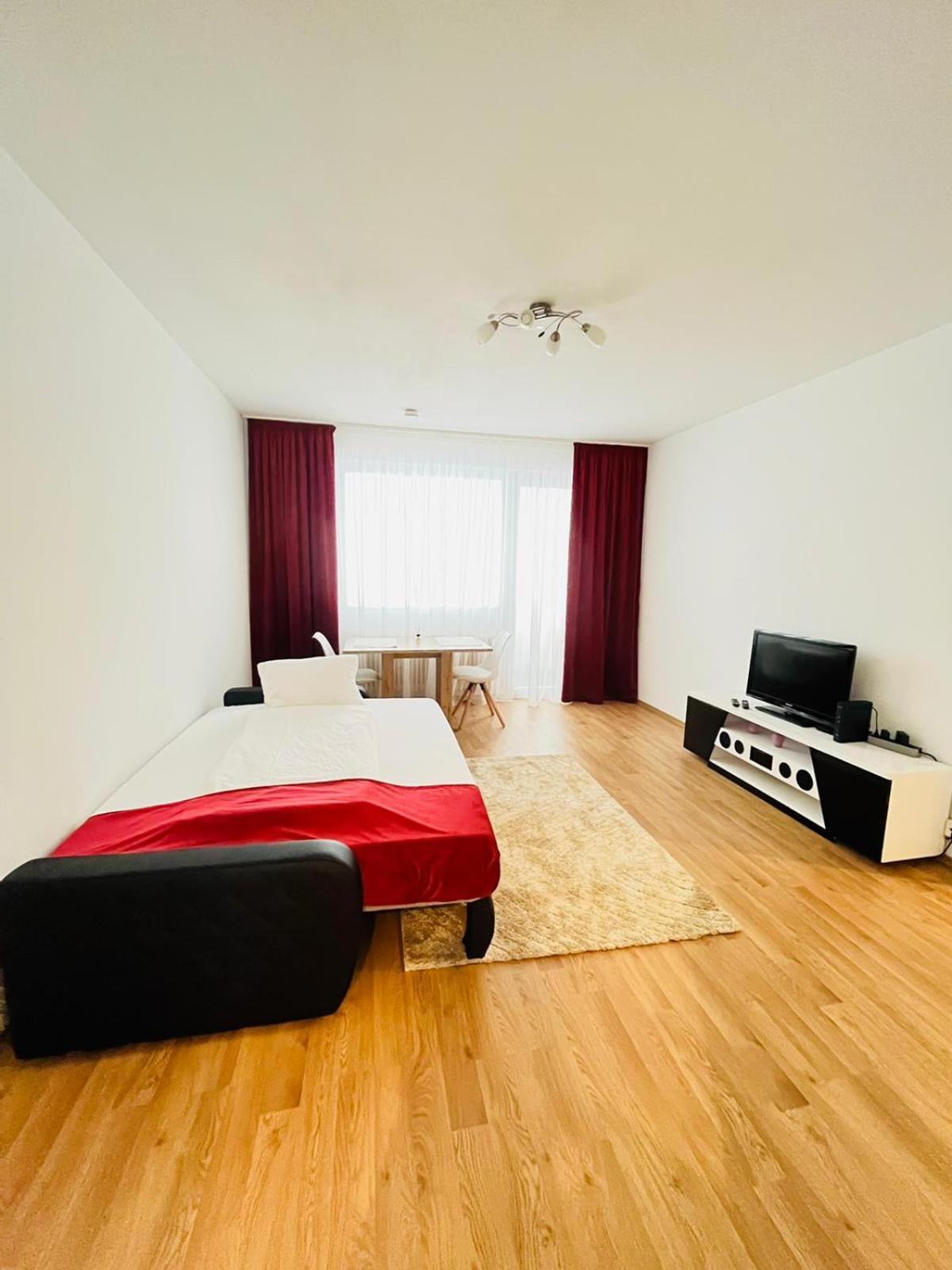 Magnifique Appartment ลินซ์ ภายนอก รูปภาพ